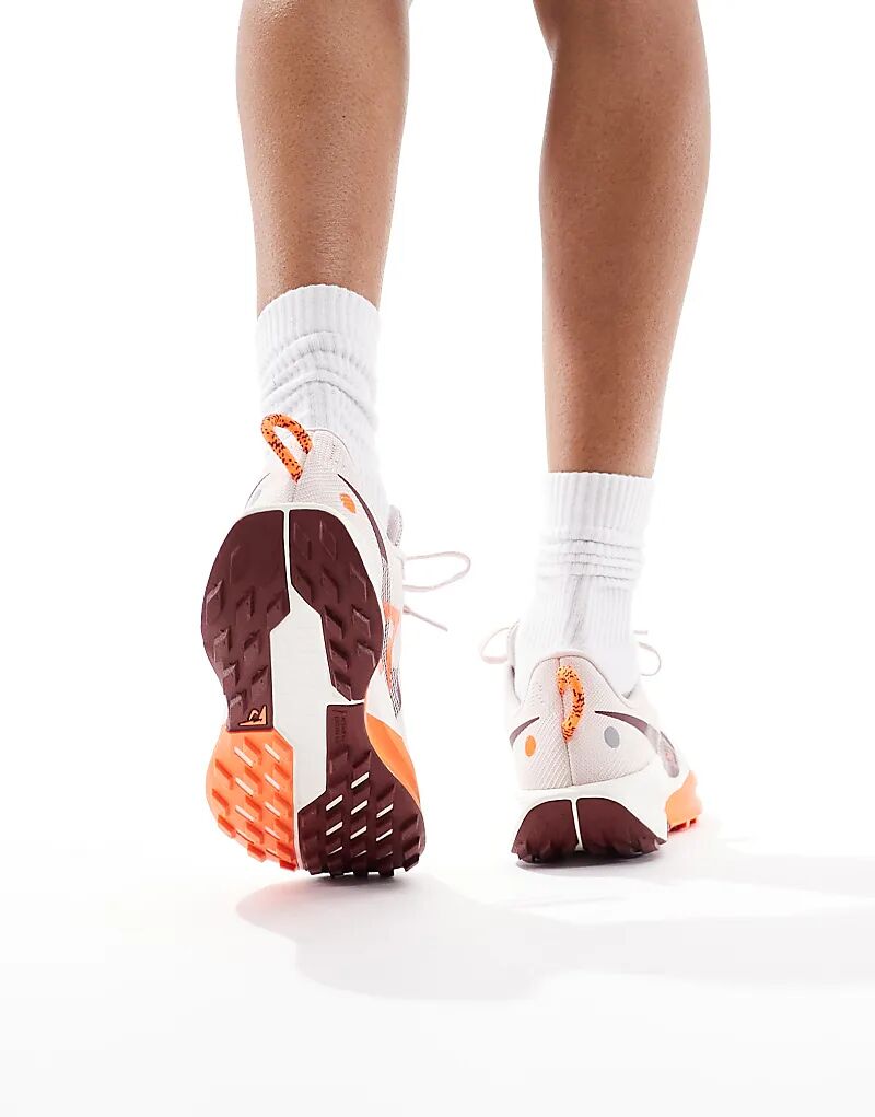 Кроссовки Nike Running ReactX Pegasus Trail 5 бежевого и оранжевого цветов — фото 4