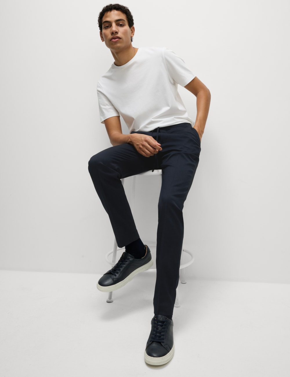 

Зауженные эластичные брюки Marks & Spencer, черный