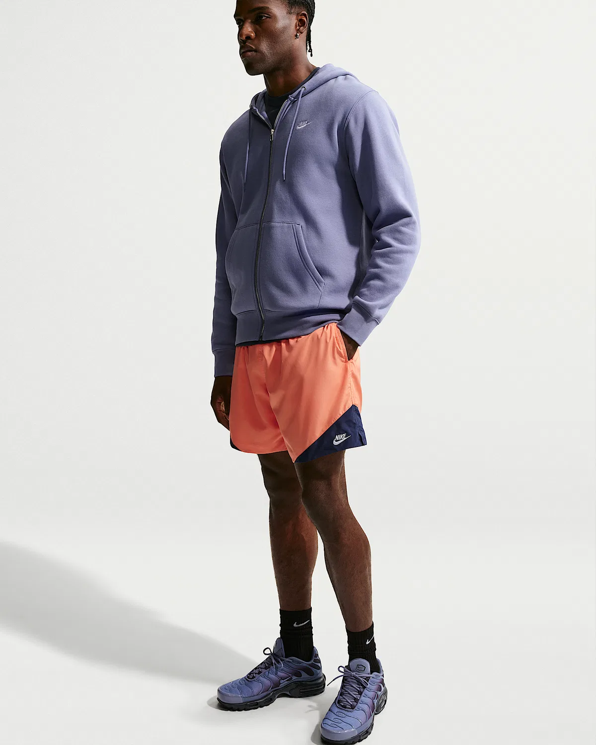 Мужские легкие тканевые шорты Nike Windrunner, Orange Frost/Midnight Navy/White — фото 4