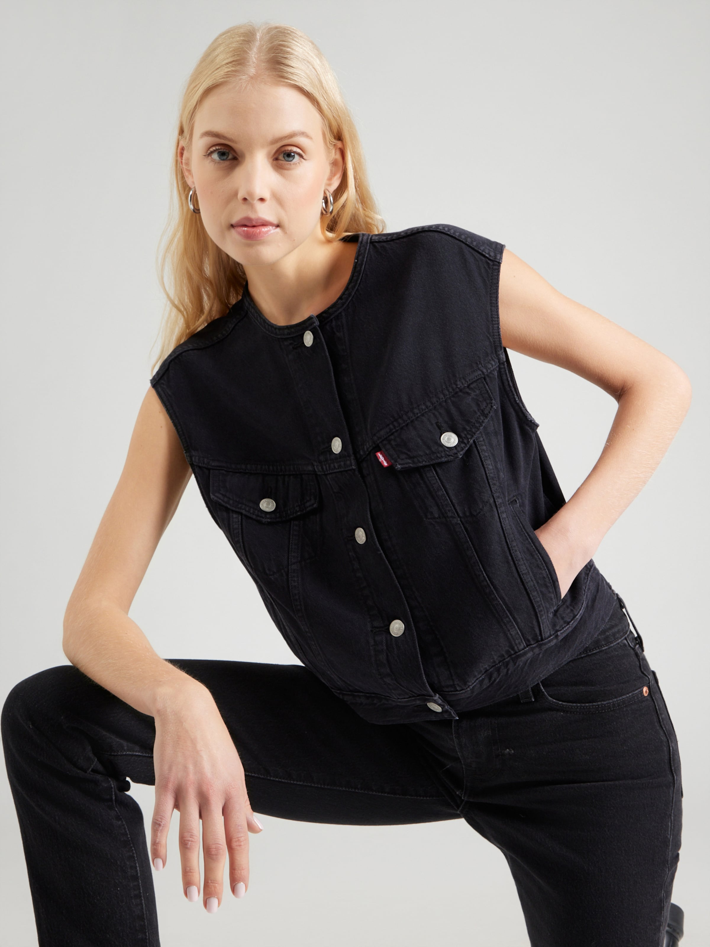 LEVI'S  Жилет 'Collarless Shrunken '90s Trucker Vest' в черном дениме — фото 3
