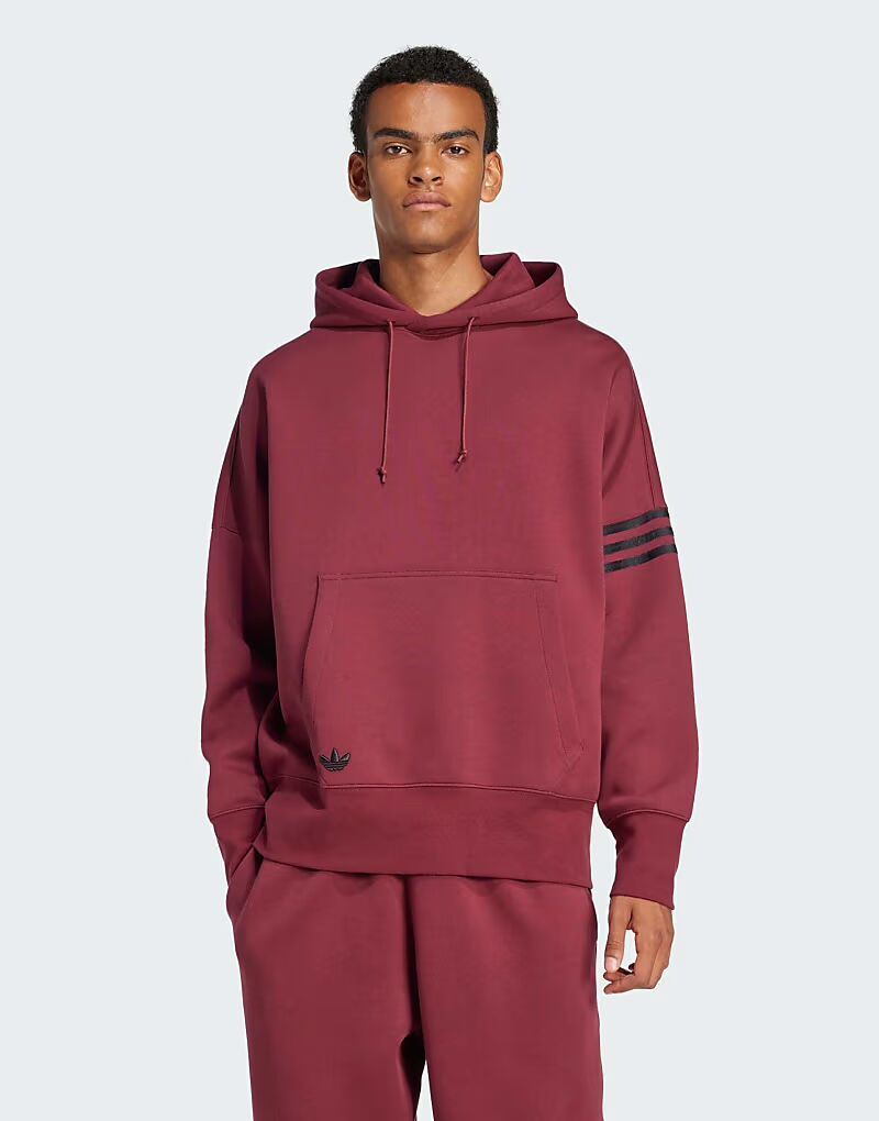 

Толстовка Adidas Originals Neuclassics в цвете «теневой красный»