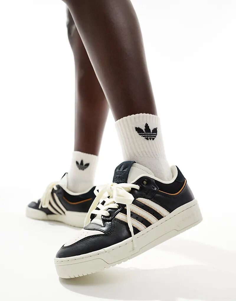 

Кроссовки Rivalry Low черного цвета adidas Originals