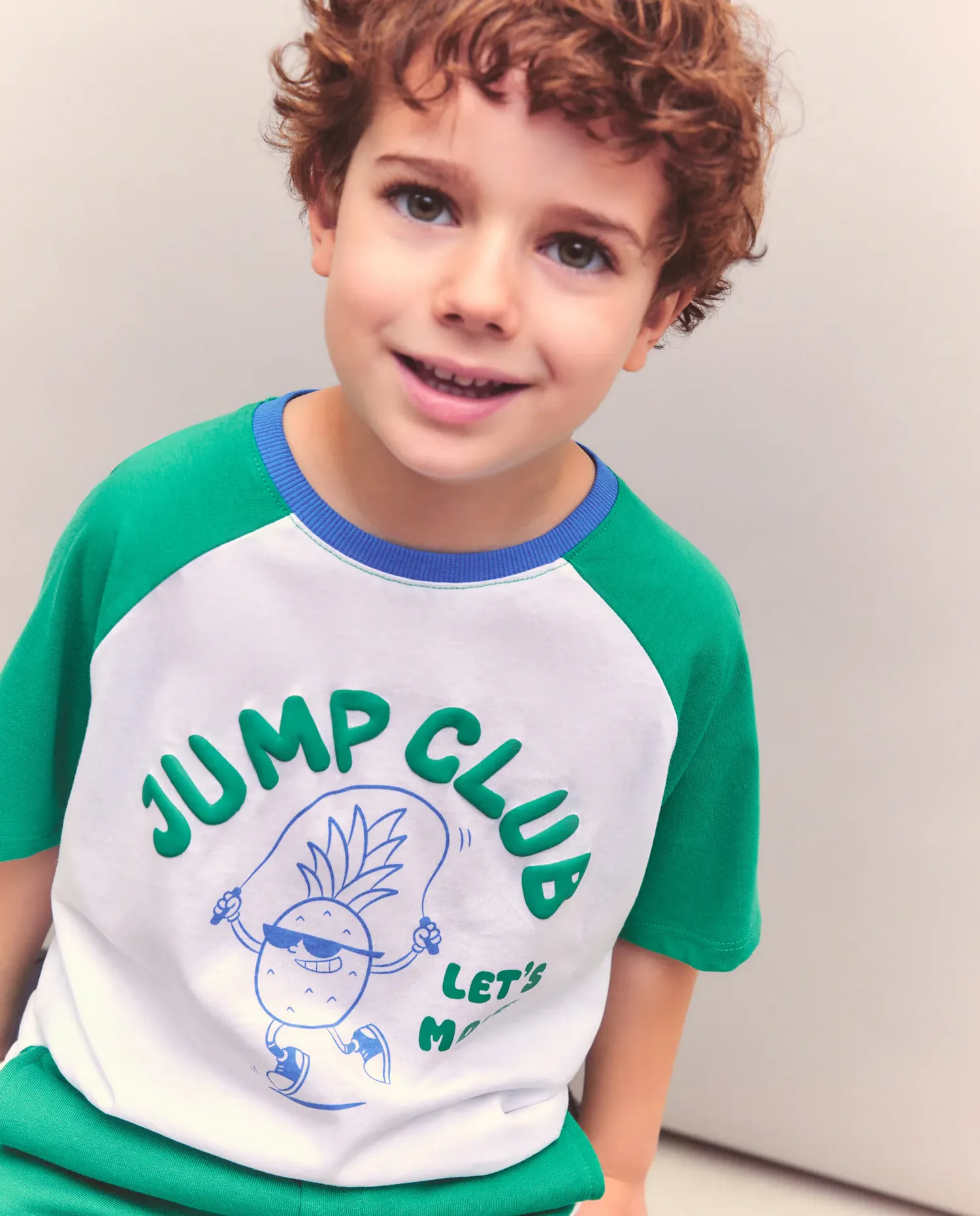 Спортивная детская футболка с короткими рукавами реглан Kids El Corte Inglés, зеленый