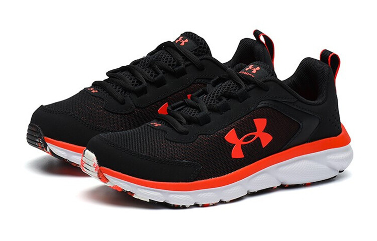 Детские кроссовки GS Low-top черные/красные Under Armour — фото 2