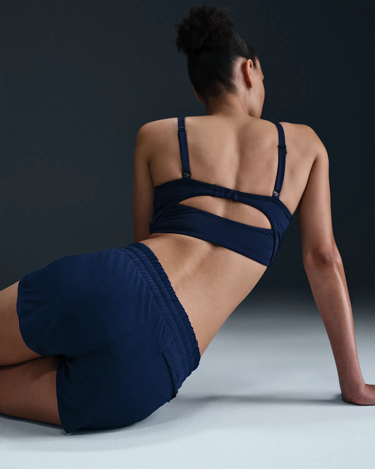 Женский топ для волейбола Nike Swim Breaker, Midnight Navy — фото 3