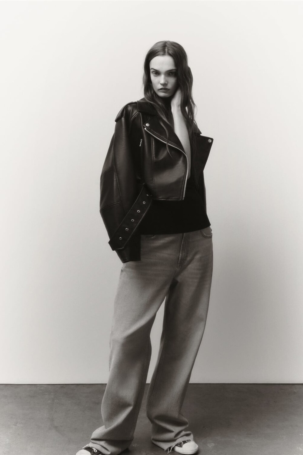 

Куртка из искусственной кожи ZARA, черный дубль