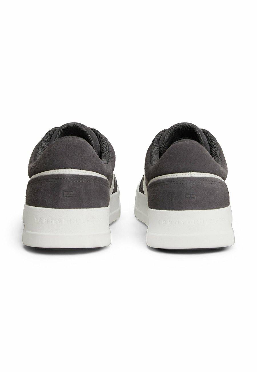 Кроссовки Tommy Hilfiger MIXED TEXTURE COURT, Dark Ash/Dark Grey — фото 3