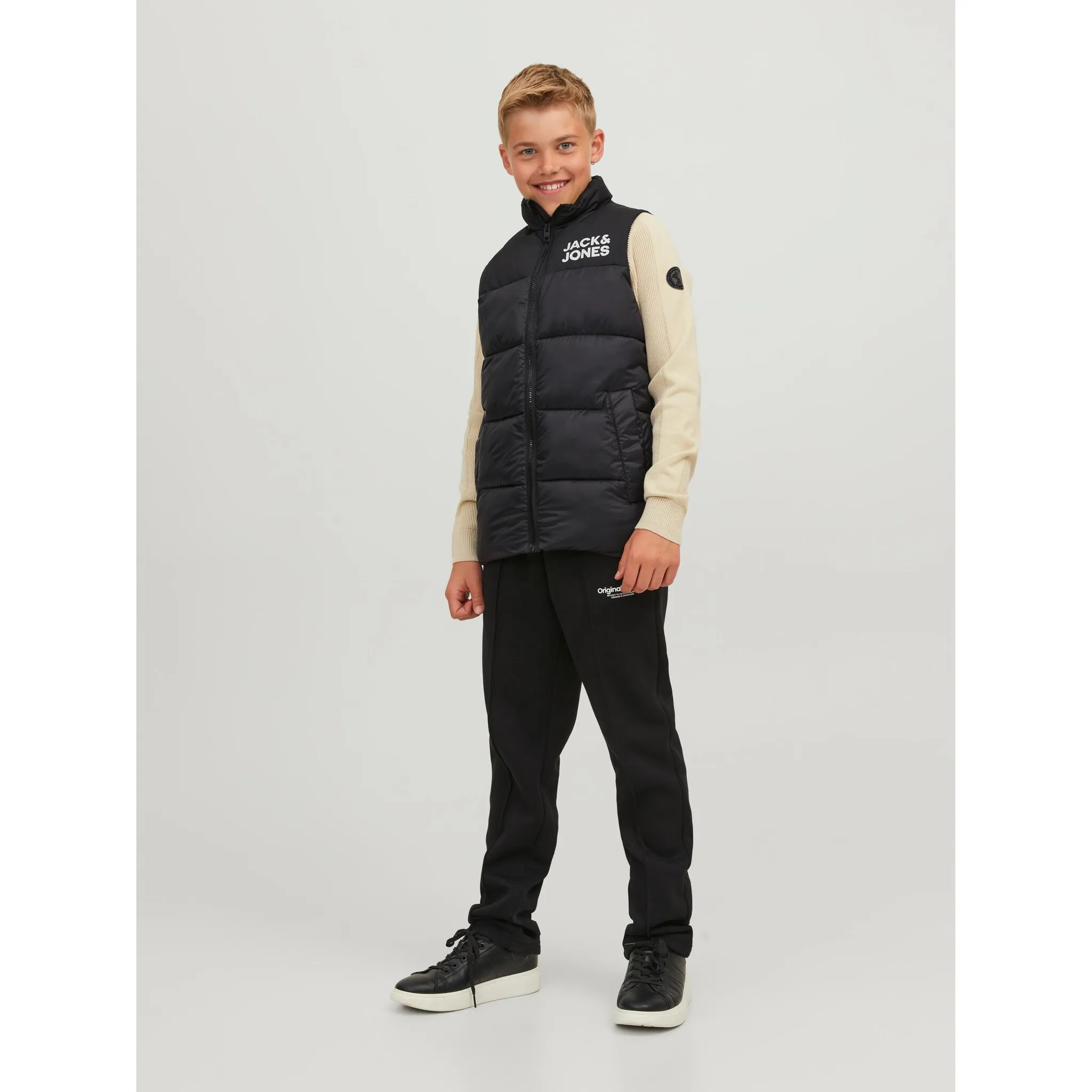 Короткий жилет Jack & Jones Junior «JJETOBY BODYWARMER COLLAR», цвет black print — фото 4
