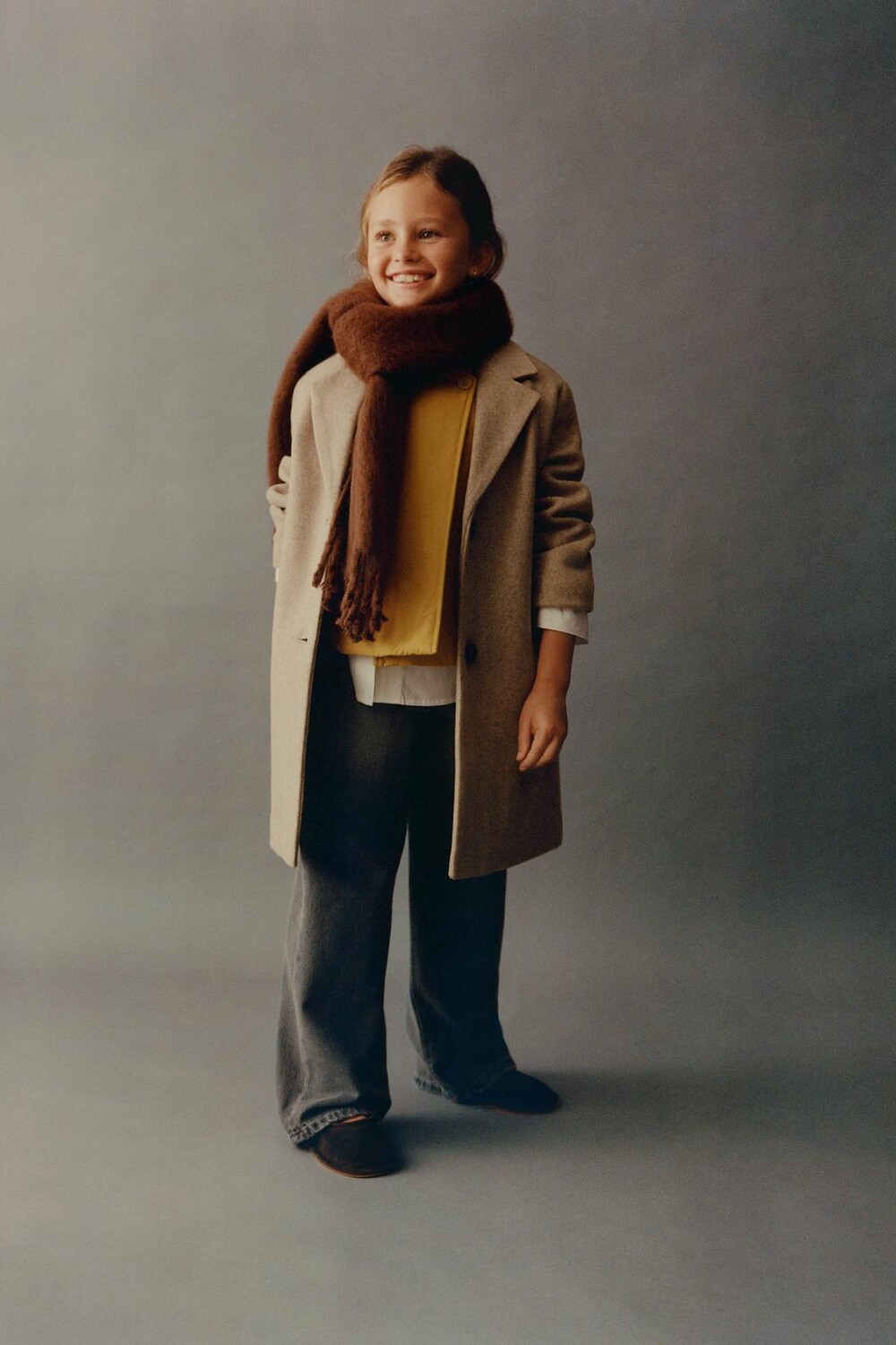 

Макси-шарф с бахромой ZARA, коричневый