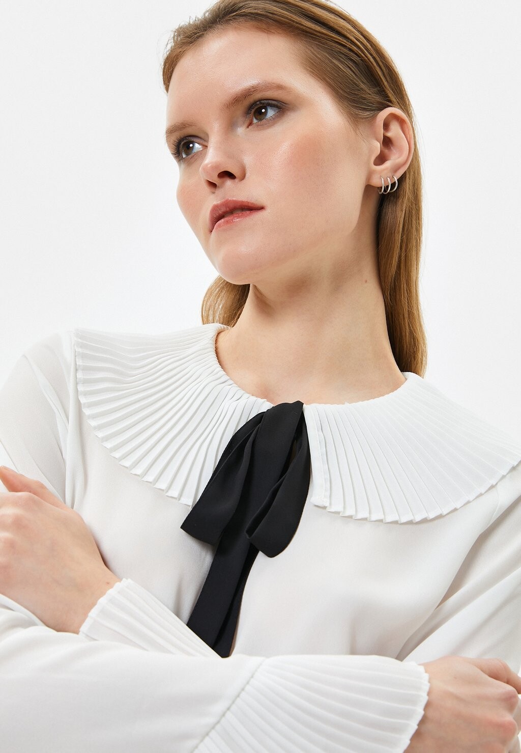 

Блузка на пуговицах TIE DETAIL PLEATED Koton, кремовый