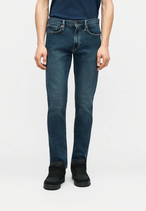 Узкие джинсы Gap, Resin Rinse