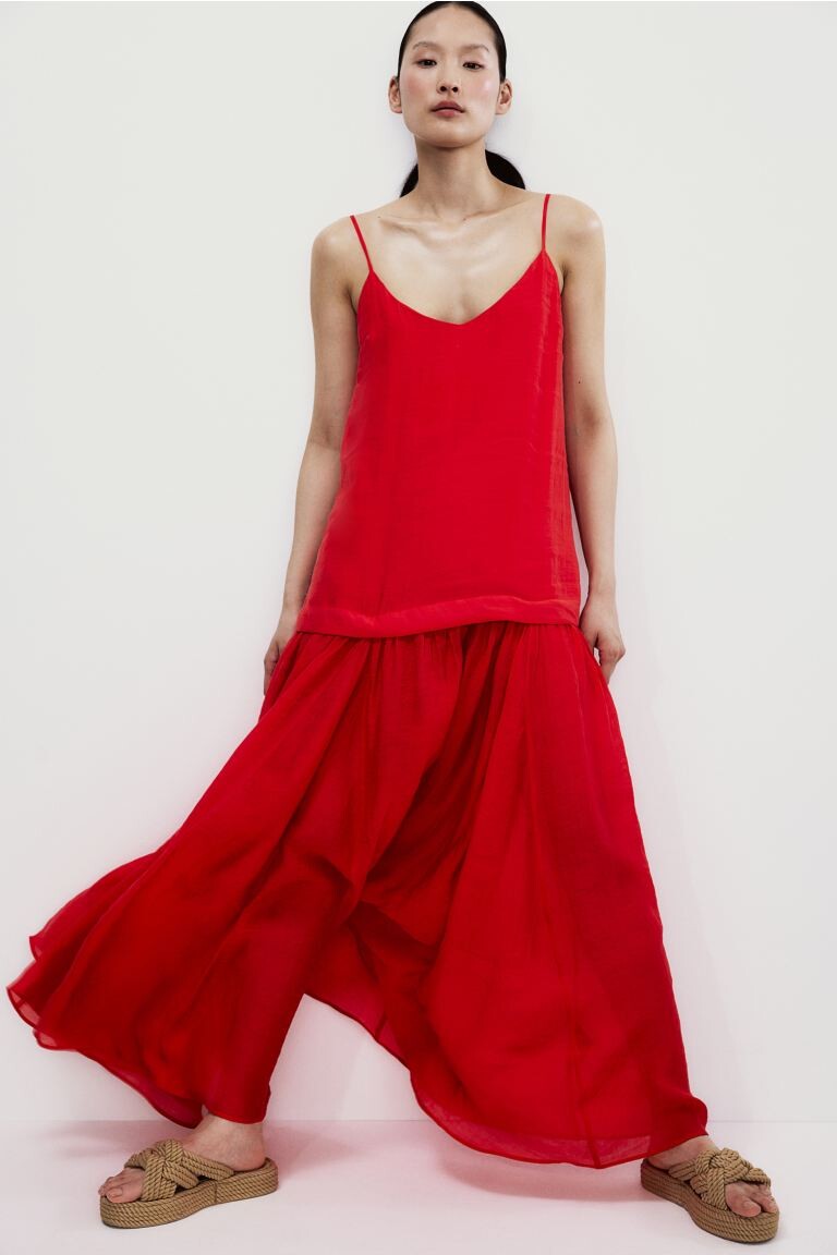 

Длинное платье с бретелями H&M, красный