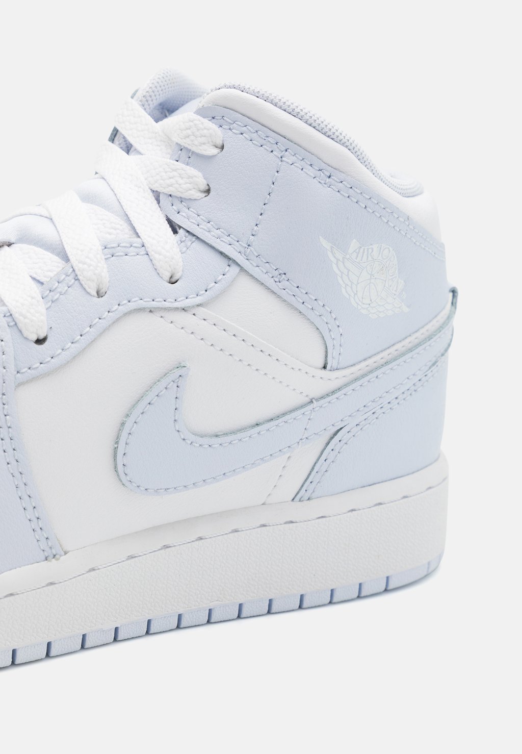 

Баскетбольные кроссовки AIR JORDAN 1 MID UNISEX Jordan, синий