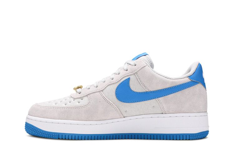 Кроссовки Nike Air Force 1 '07 LV8 EMB 'Grey Fog Light Photo Blue', белый — фото 4