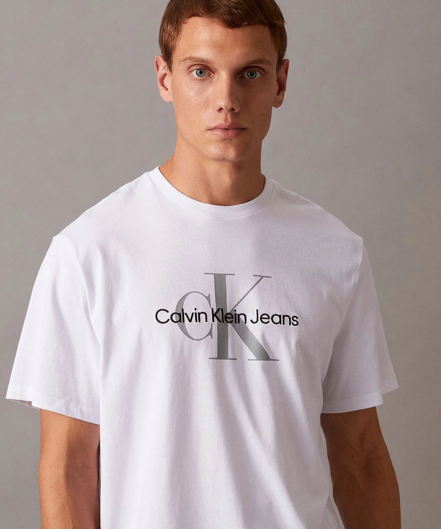 Унисекс футболка с логотипом Monogram Calvin Klein Jeans чёрная — фото 2