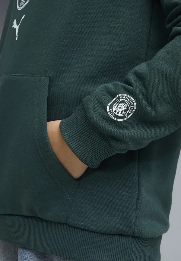 Толстовка Manchester City Ftblculture Club Wear Puma, зеленый террейн-си гласс — фото 4