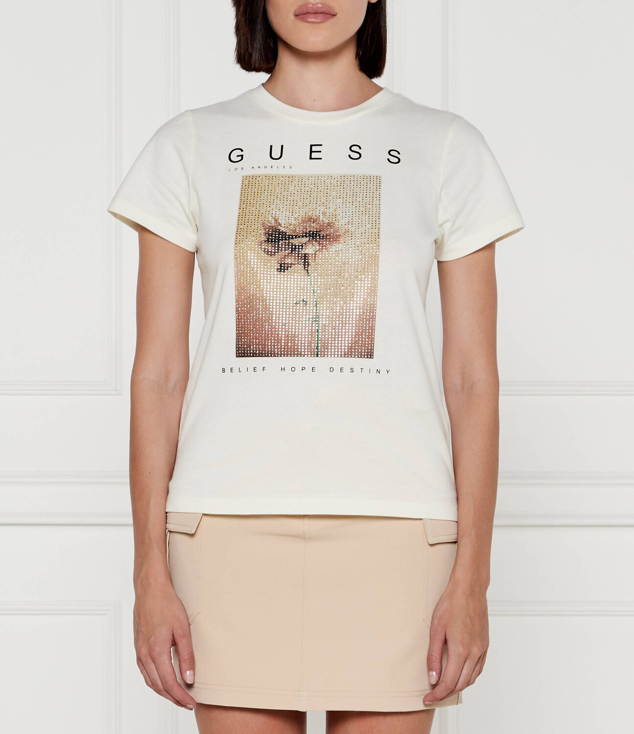 

Футболка GUESS Regular Fit, экрю