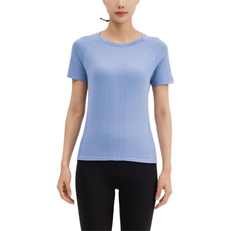 

Футболка женская светло-голубая DECATHLON