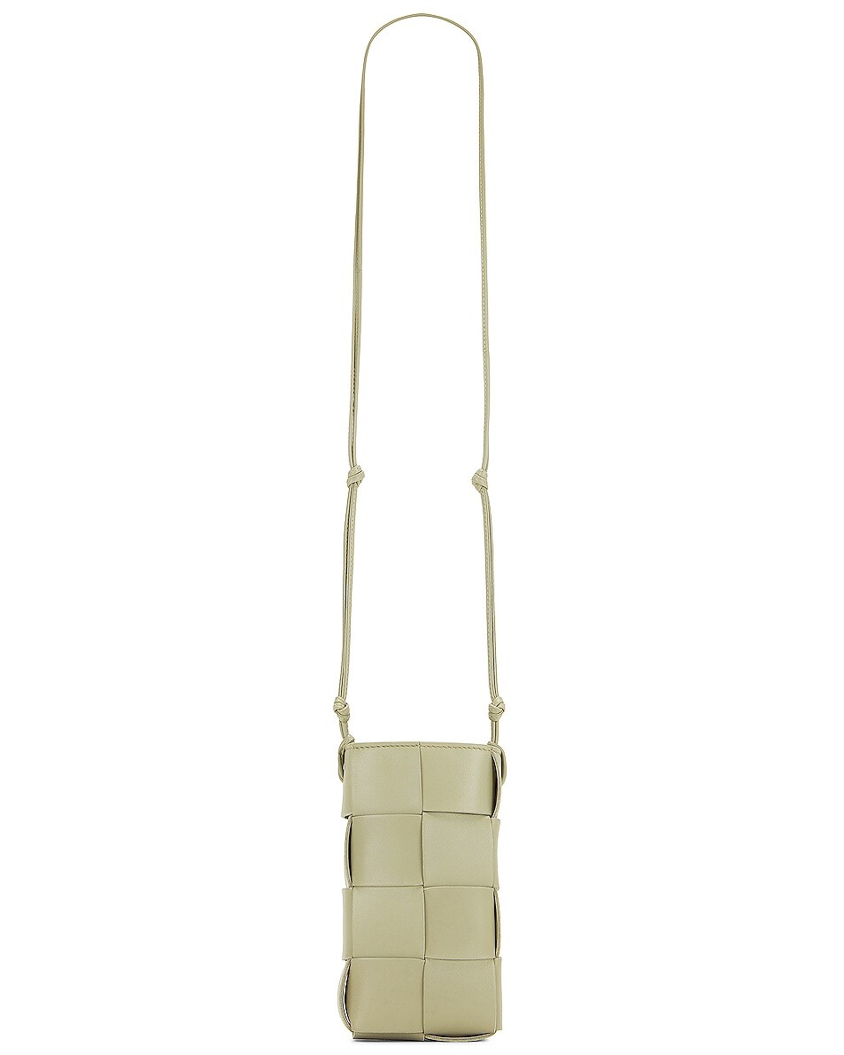

Сумка мини Bottega Veneta Phone Pouch, цвет Travertine & Gold