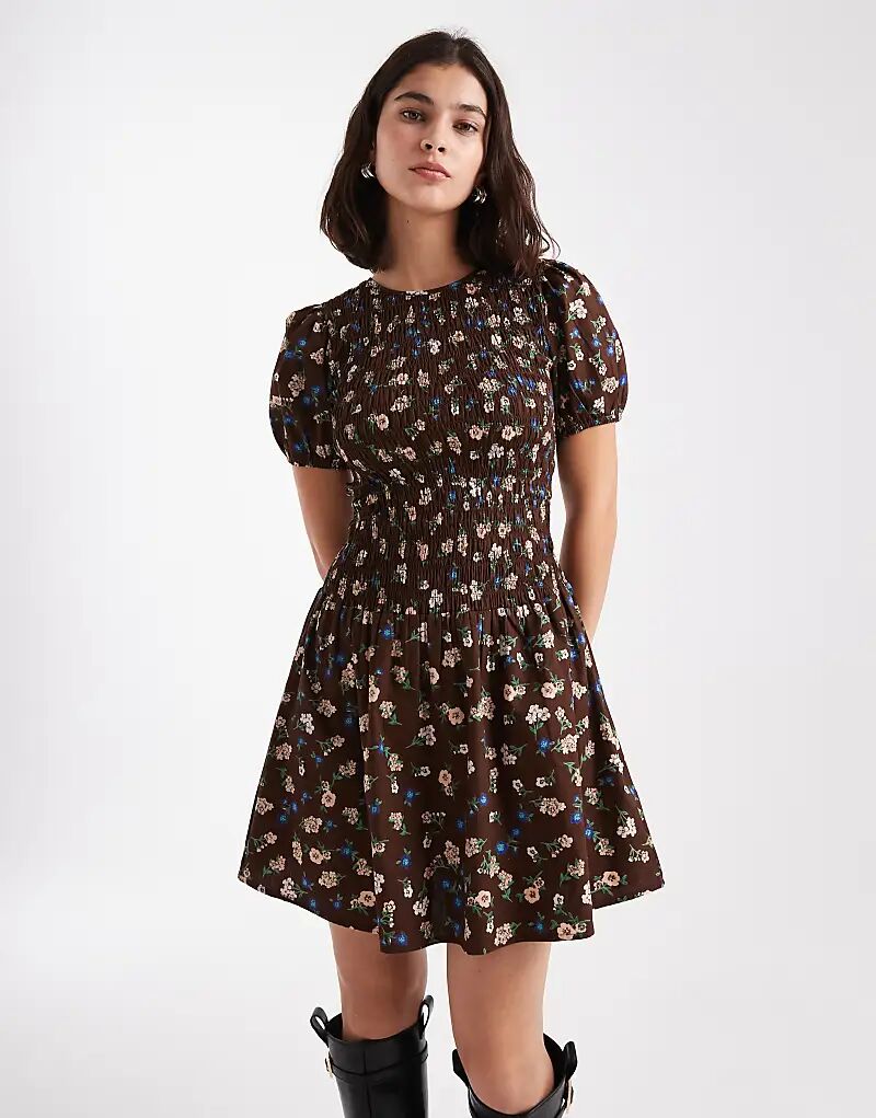 

Коричневое мини-платье New Look с мелким цветочным принтом и сборками