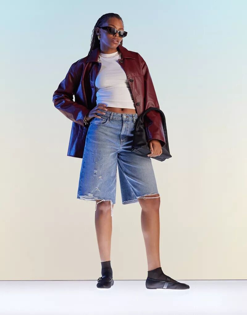 

Джинсовые шорты ASOS отбеливающего цвета с широким удлиненным кроем и рваными деталями