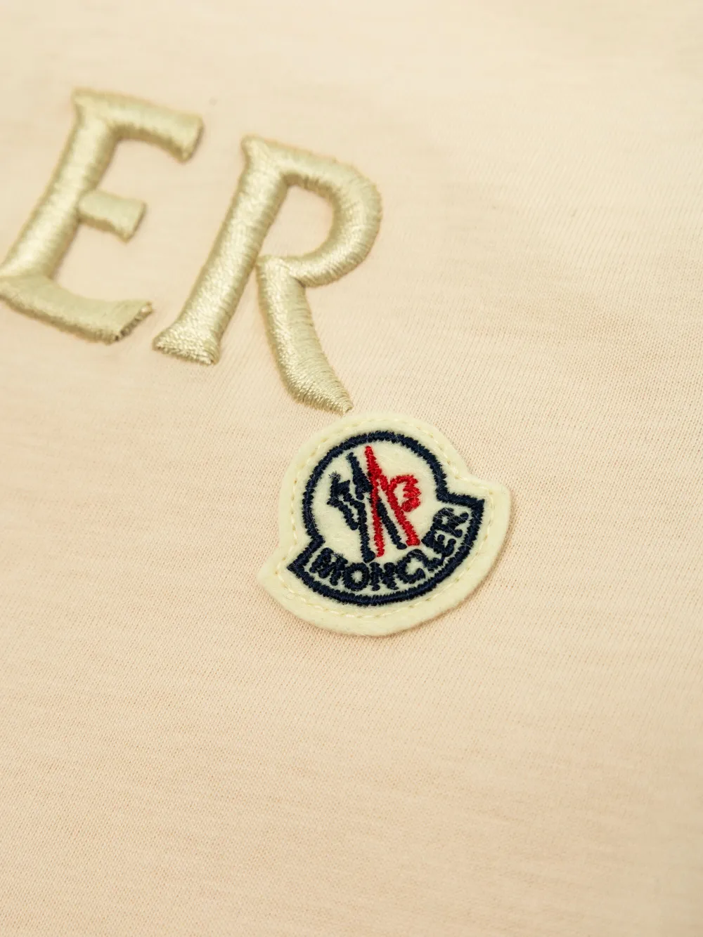 Футболка с вышитым логотипом Moncler Enfant, нейтральный — фото 3
