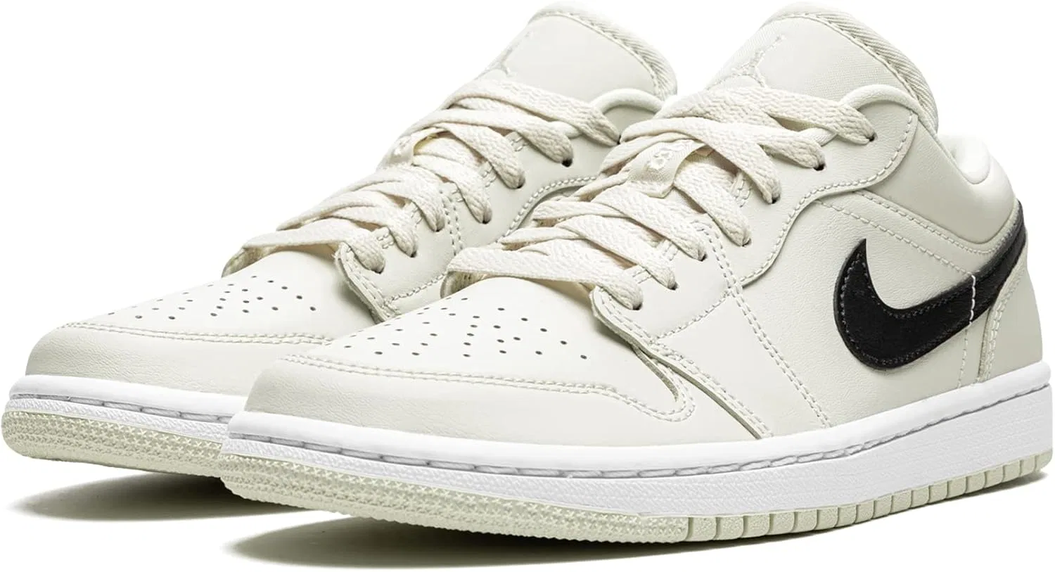 Nike Мужские кроссовки Jordan Air 1 Low, Coconut Milk/Black-White — фото 2