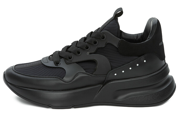 

Кроссовки Alexander McQueen Oversized Runner, черный / серебряный
