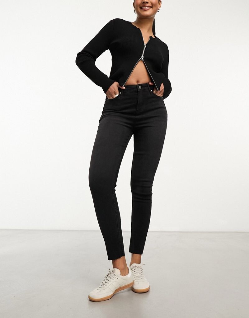 

Черные джинсы скинни Miss Selfridge