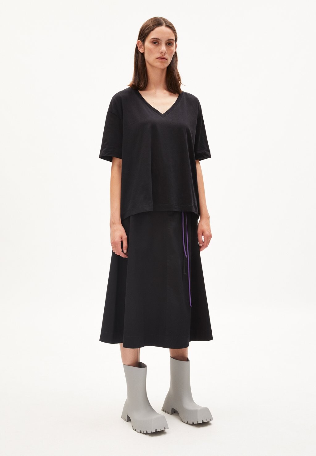 

Футболка базовая EMIKAA ARMEDANGELS, цвет black