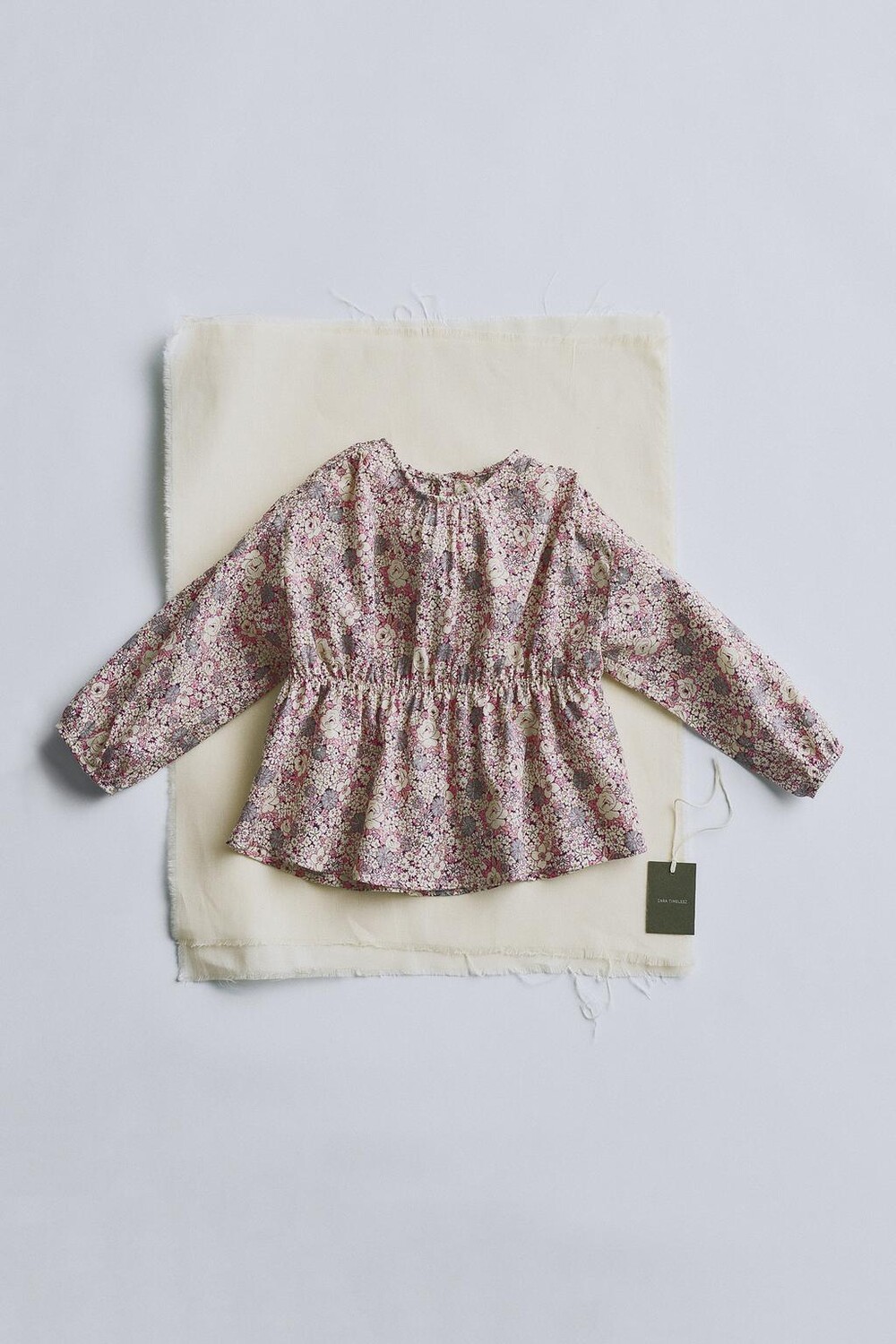 

Timelesz – цветочная блузка ZARA, пыльно-розовый