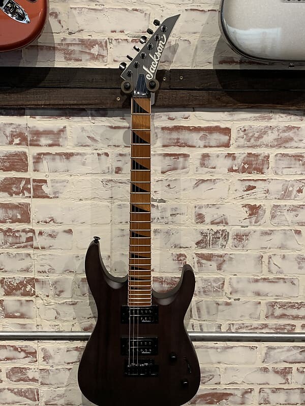 

Электрогитара Jackson JS Series JS24 DKAM Dinky Archtop with Caramelized Maple Fretboard 2021 - Present - Black Stain