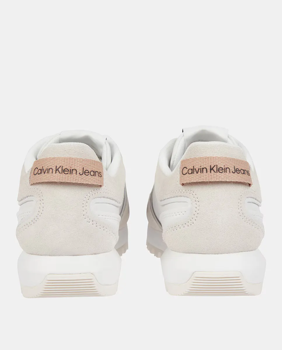 Женские кроссовки в стиле бегунов из замши Calvin Klein, светло-серый — фото 4