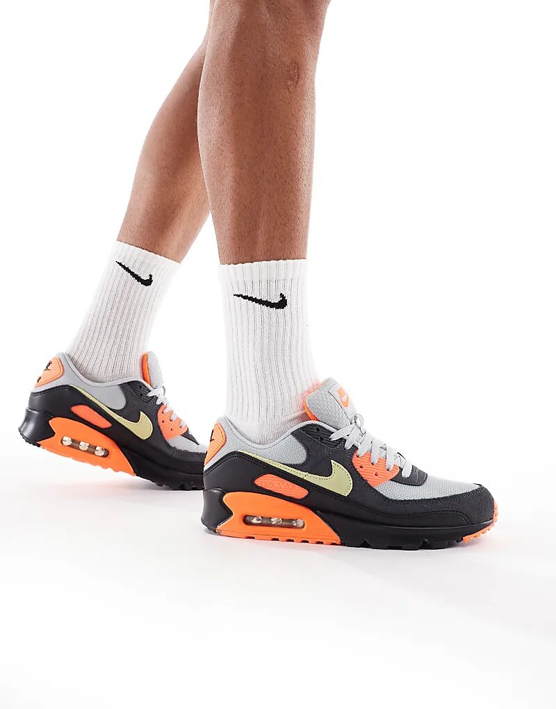 

Кроссовки Nike Air Max 90 серого, черного и оранжевого цветов