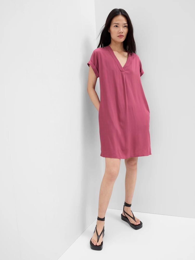 

Платье с v-образным вырезом Gap, розовый