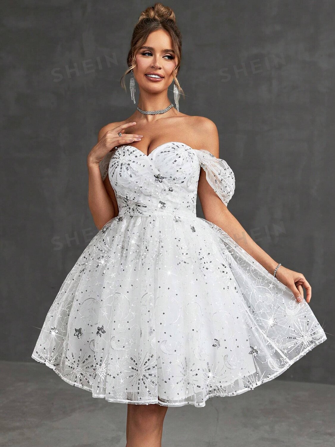 

Платье Shein Belle с открытой спиной, белый