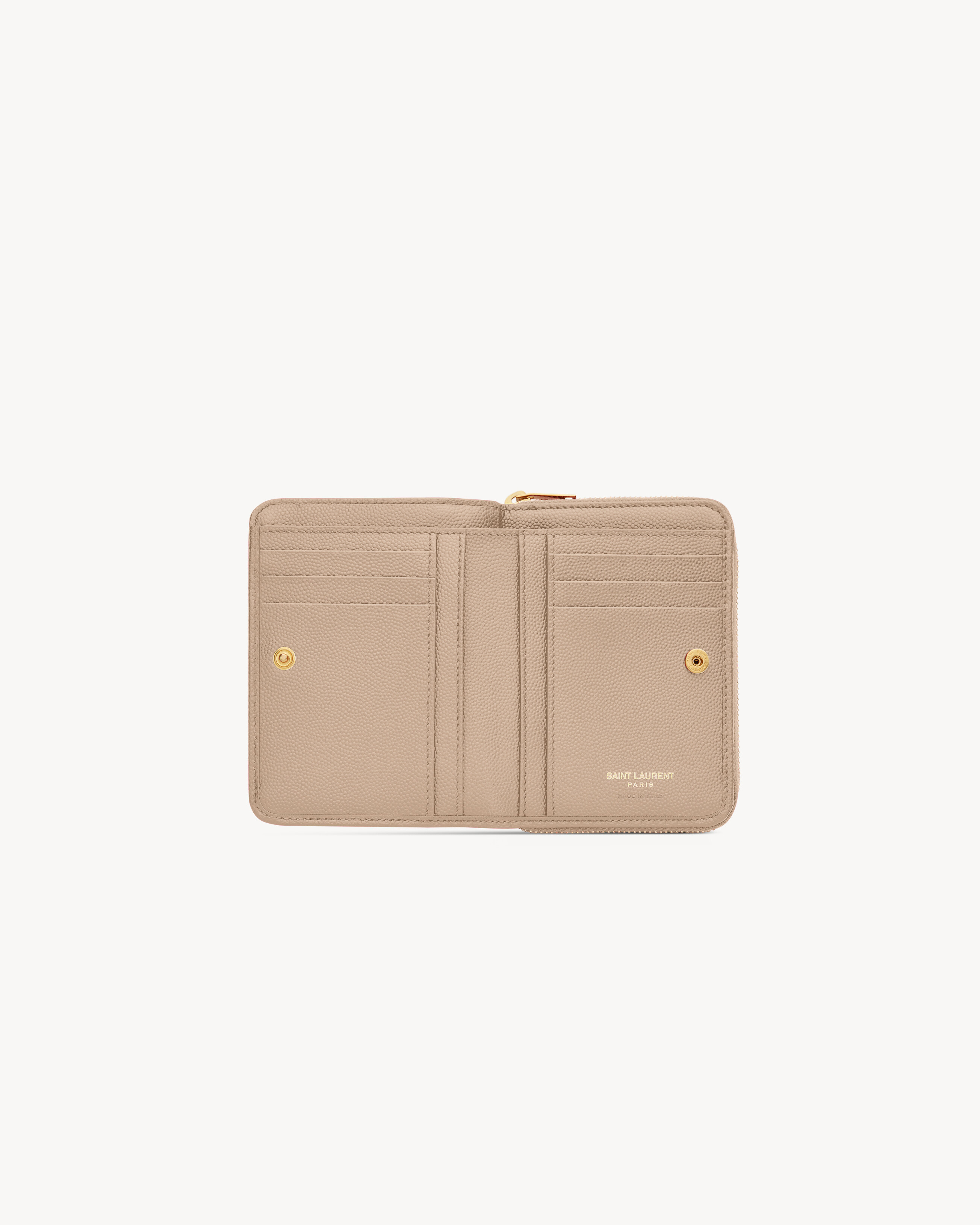Компактный кошелек на молнии CASSANDRE MATELASSE из зернистой кожи grain de poudre Saint Laurent, бежевый — фото 4