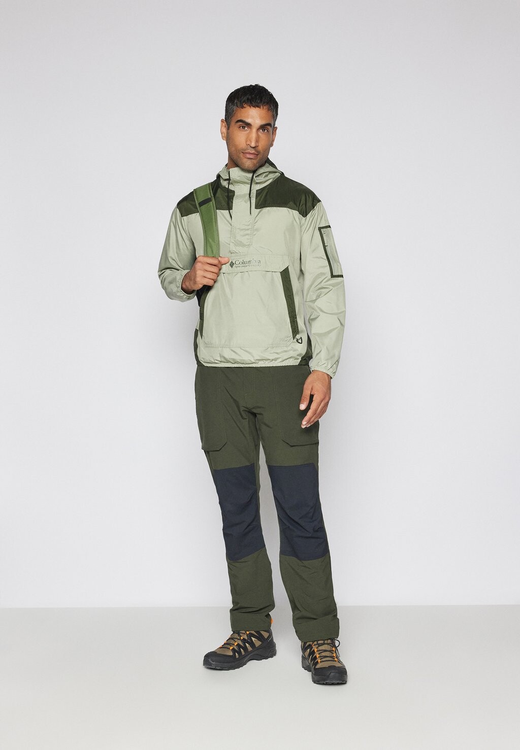 

Ветровка CHALLENGER™ II WINDBREAKER Columbia, хаки
