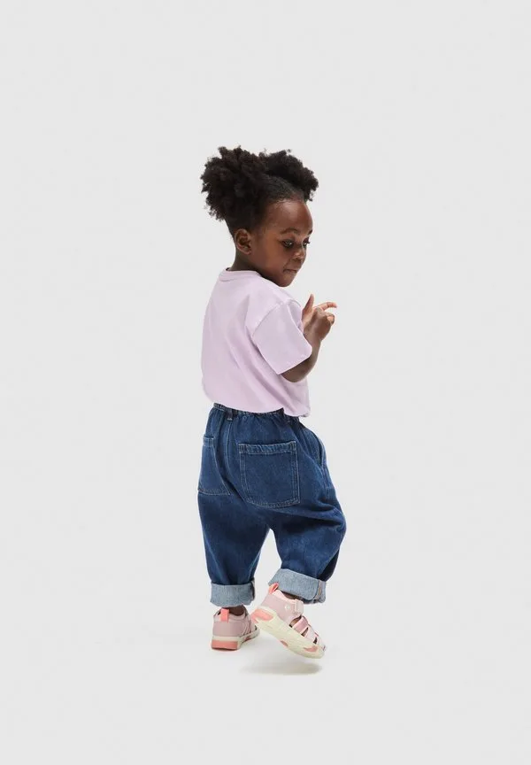 Сандалии Ecco Mini Stride Blossom Rose для ходьбы, текстиль, на липучке