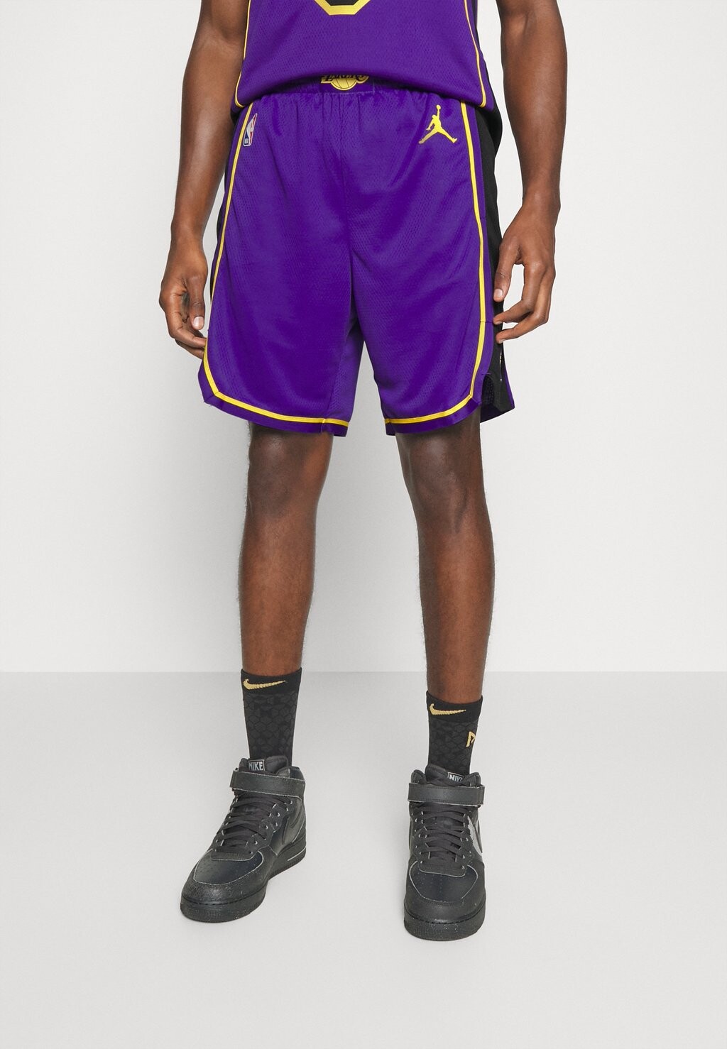 

Спортивные шорты Nike NBA LOS ANGELES LAKERS SWINGMAN SHORT STATEMENT, цвет Field Purple/Amarillo
