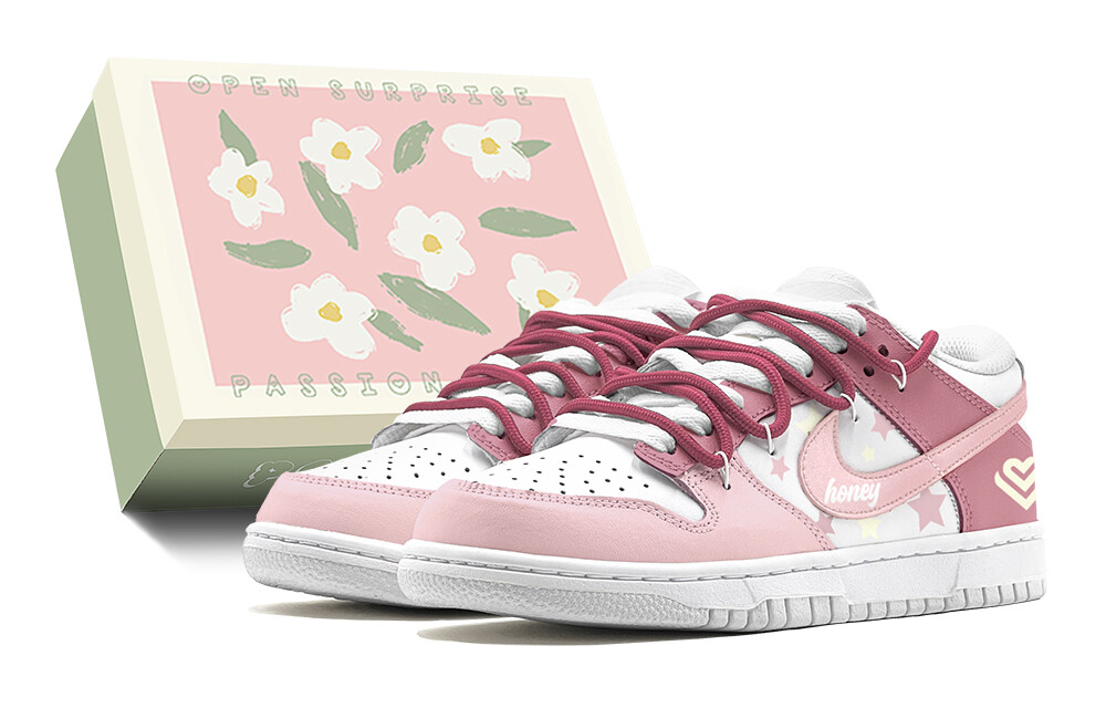 

Кроссовки Nike Dunk Skateboard Shoes Women's Low-Top White, белый