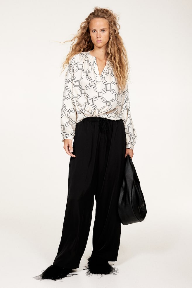 

Широкие брюки без застежки H&M, черный