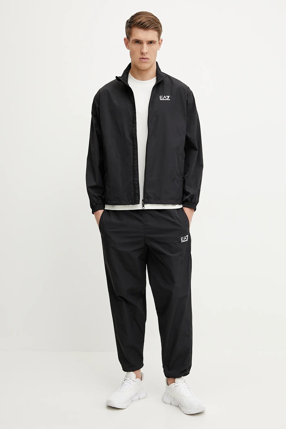 

Спортивный костюм Ea7 Emporio Armani, черный