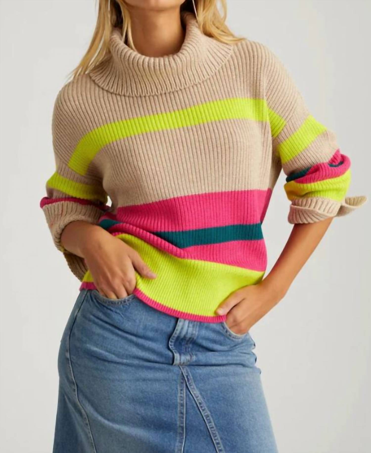 

Свитер-водолазка Giana цвета кешью, многоцветный 525 America, цвет cashew heather multi