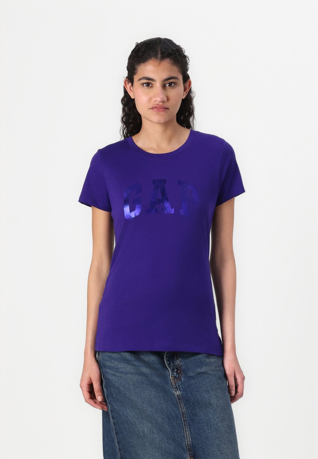 

Футболка с принтом LOGO CLASSIC TEE GAP, фиолетовый