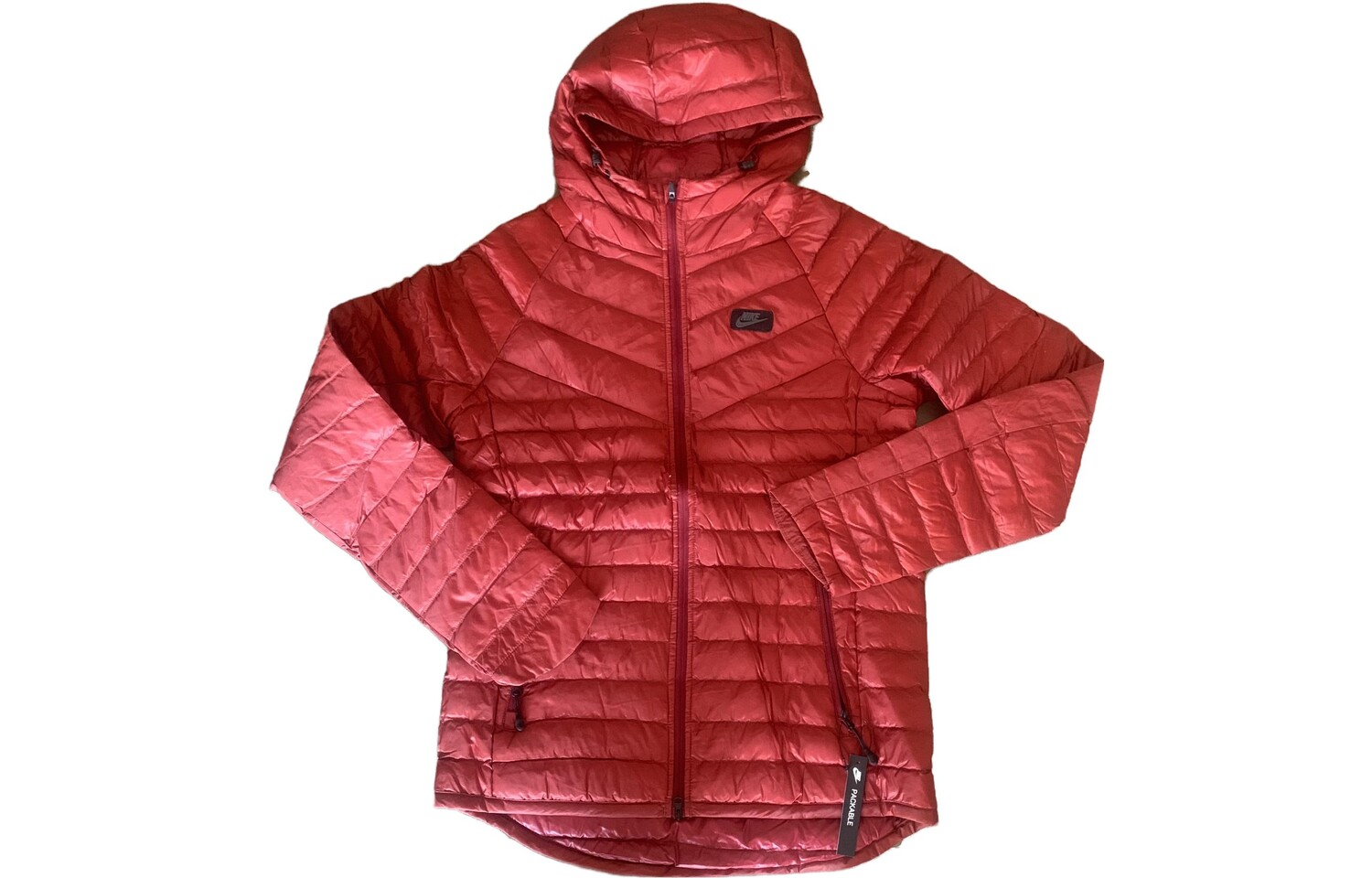 

Мужской пуховик Nike, цвет Burgundy