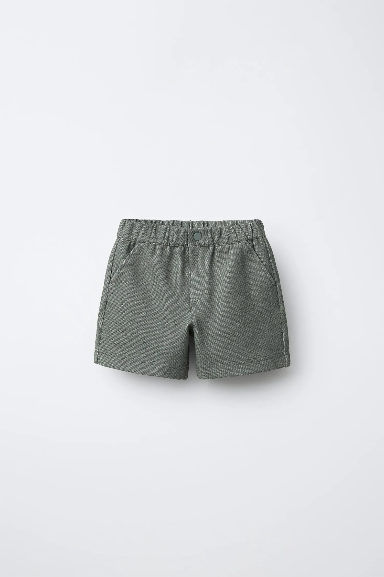 Удобные бермудские шорты Zara, хаки
