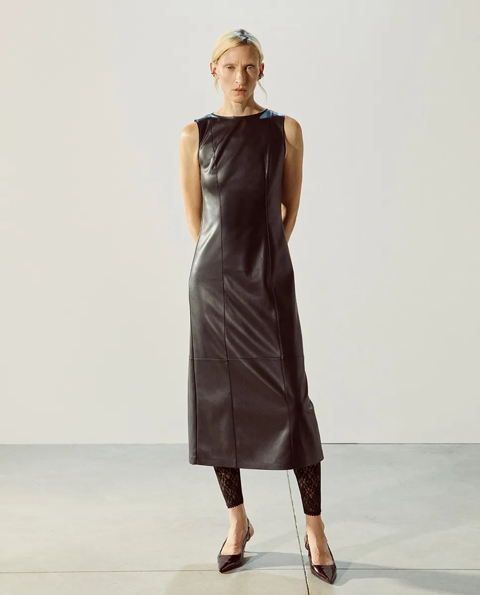 

Платье без рукавов Sfera, черный