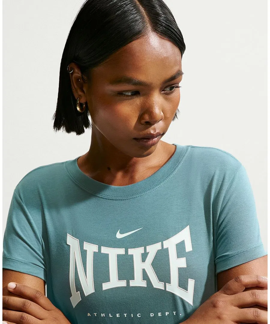Женская спортивная облегающая футболка Nike — фото 3