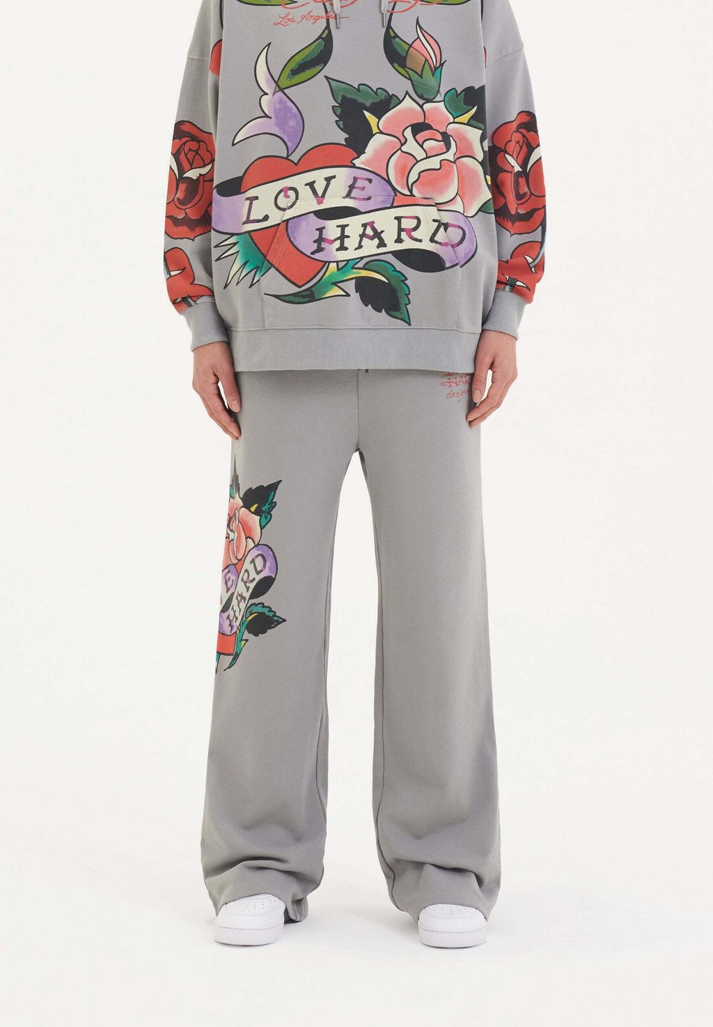 

Спортивные штаны LOVE HARD RELAXED Ed Hardy, серый